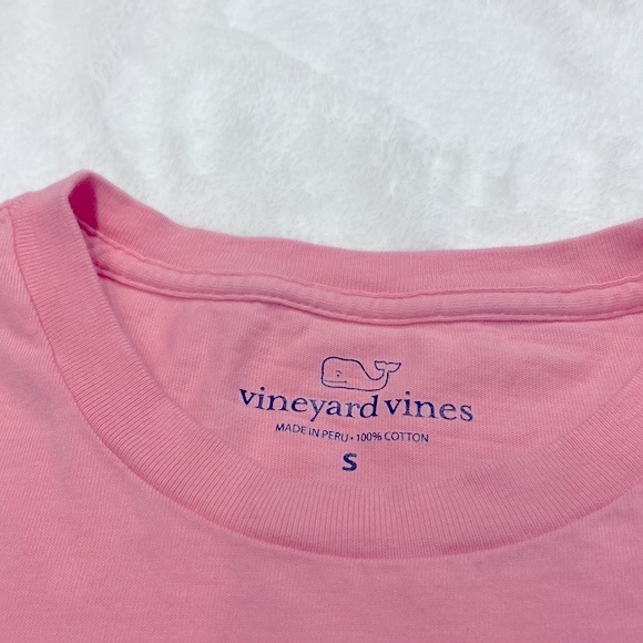 Vineyard Vines 100% Cotton Baby Pink with Logos Long Cool Shirt Women's Small !! - Picture 9 of 11